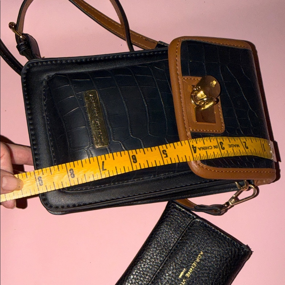 Adrienne Vittadini Elegant Black and Tan Crossbody Bag with wallet - Picture 7 of 11
